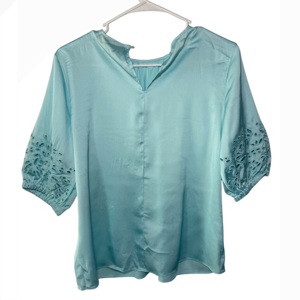 Ryegrass Aqua Haze Satin Eyelet Sleeve Blouse Top Small NWT - Picture 3 of 8